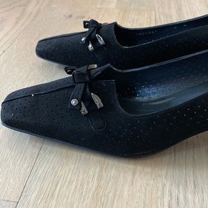 Stuart Weitzman Black Suede Kitten Heel Pumps